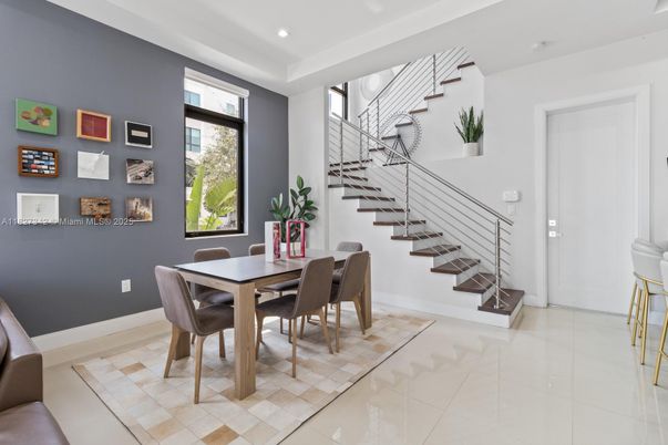 Dining room, Interior, Recessed Lighting