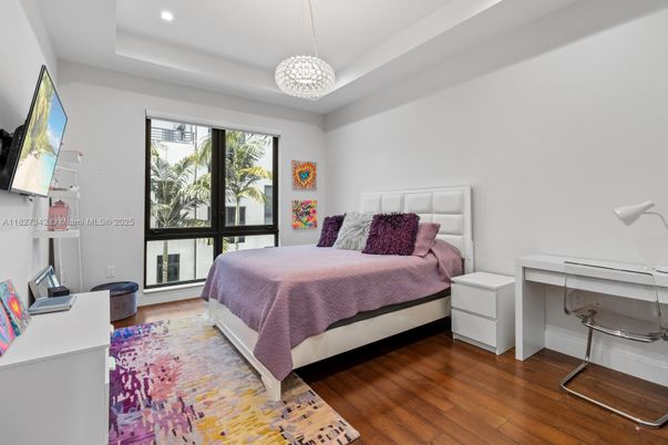 Bedroom, Interior, Pendant Lights, Recessed Lighting, Wood Texture Flooring