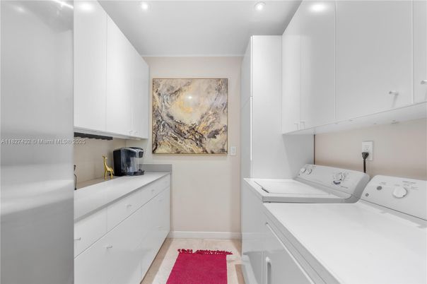 Interior, Recessed Lighting, Washer