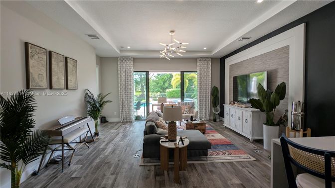 Dining room, Interior, Pendant Lights, Piano, Recessed Lighting, Wood Texture Flooring