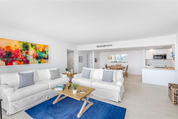 Dining room, Interior, Kitchen, Living room, Recessed Lighting, Stainless Steel Appliances