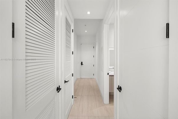 Interior, Recessed Lighting