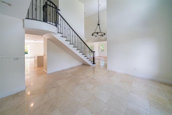 Empty room, Interior, Pendant Lights, Recessed Lighting
