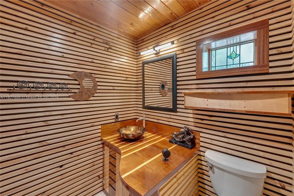 Bathroom, Interior, Wooden Ceilings, Wooden Walls