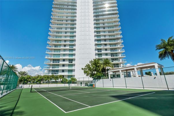 Exterior, Tennis Courts