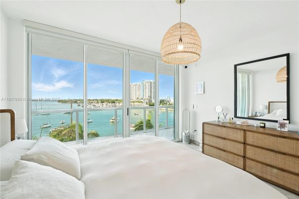 Bedroom, Interior, Pendant Lights, Water