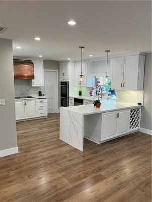 Interior, Kitchen, Pendant Lights, Recessed Lighting, Wood Texture Flooring