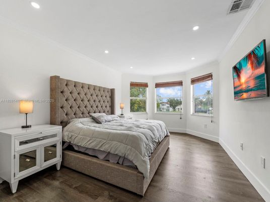Bedroom, Interior, Recessed Lighting, Wood Texture Flooring