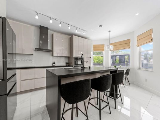 Interior, Kitchen, Pendant Lights, Recessed Lighting, Stainless Steel Appliances