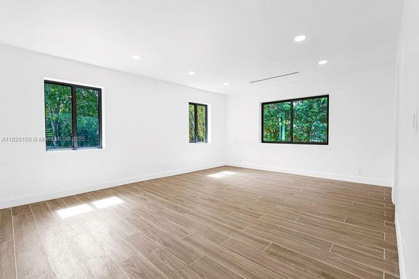 Empty room, Interior, Recessed Lighting, Wood Texture Flooring
