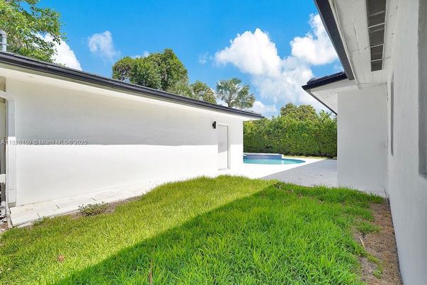 Backyard, Exterior, Pool