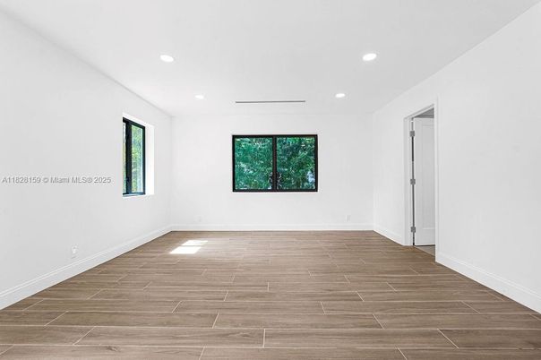Empty room, Interior, Recessed Lighting, Wood Texture Flooring