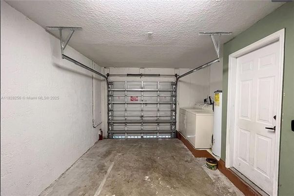 Garage, Interior, Washer