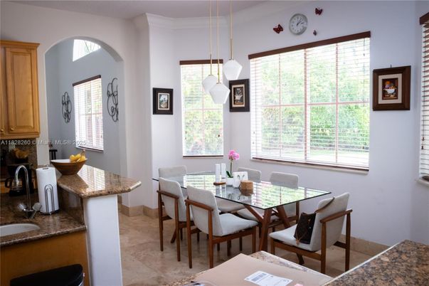 Dining room, Interior, Pendant Lights