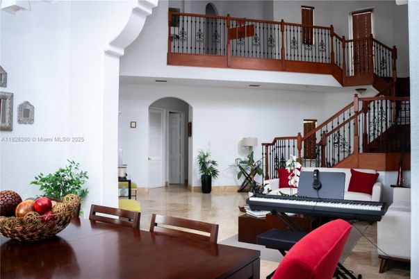Dining room, Interior, Recessed Lighting