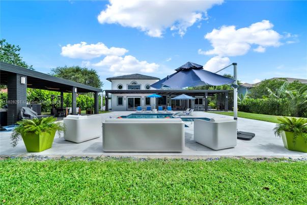 Backyard, Exterior, Pool