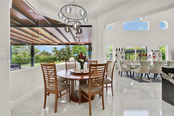 Dining room, Interior, Pendant Lights