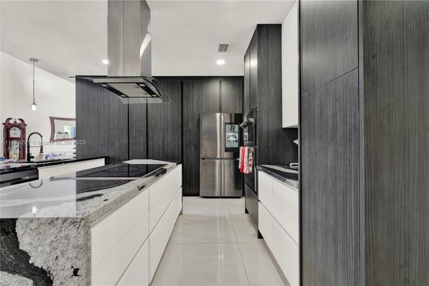 Interior, Kitchen, Pendant Lights, Recessed Lighting