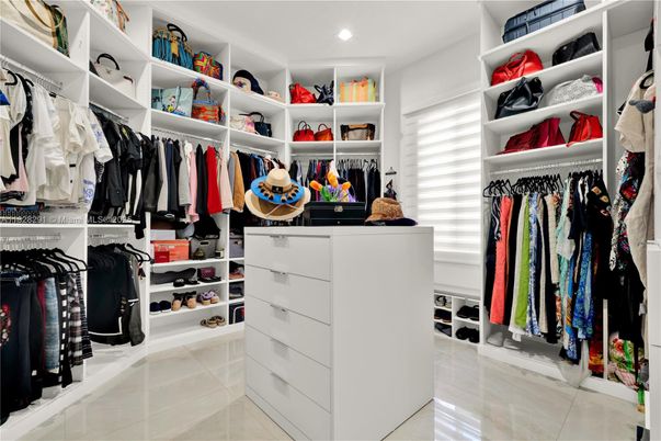 Interior, Recessed Lighting, Walk-in Closets