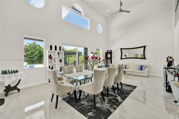 Dining room, Interior, Living room, Recessed Lighting