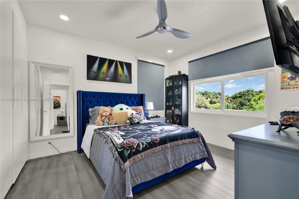 Bedroom, Interior, Recessed Lighting, Wood Texture Flooring