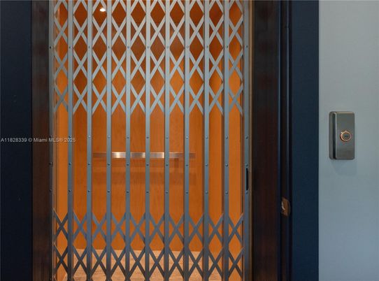 Elevator, Interior