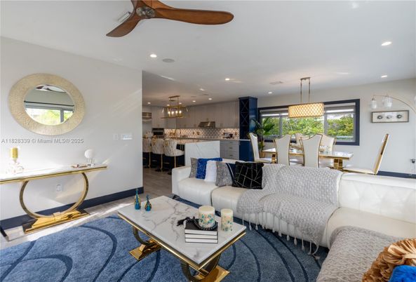 Chandelier, Dining room, Interior, Kitchen, Living room, Pendant Lights, Recessed Lighting
