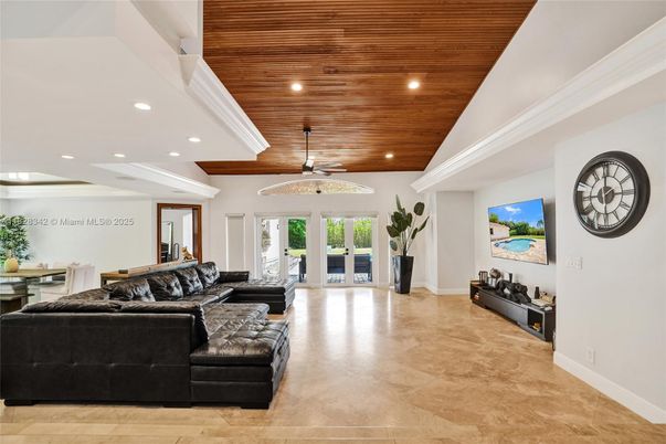 Interior, Living room, Pendant Lights, Recessed Lighting, Wooden Beams, Wooden Ceilings