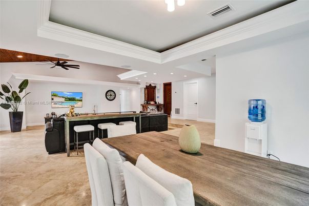 Dining room, Interior, Recessed Lighting