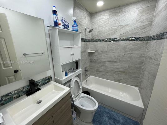 Bathroom, Interior, Marble Walls, Recessed Lighting