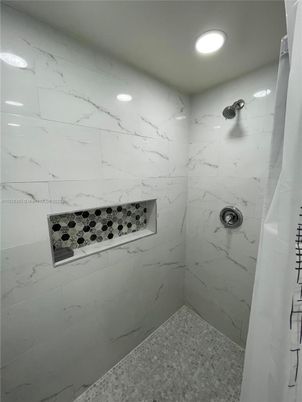 Bathroom, Interior, Marble Walls, Recessed Lighting