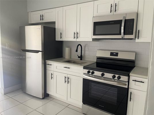 Interior, Kitchen, Stainless Steel Appliances