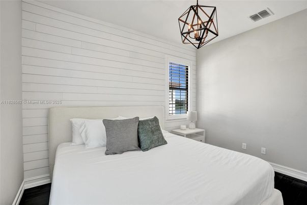 Bedroom, Interior, Pendant Lights, Wood Texture Flooring