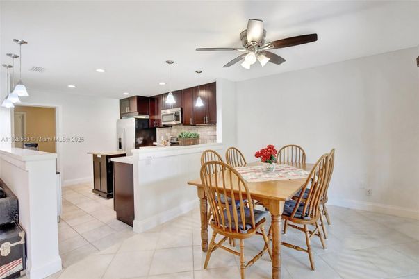 Dining room, Interior, Kitchen, Pendant Lights, Recessed Lighting