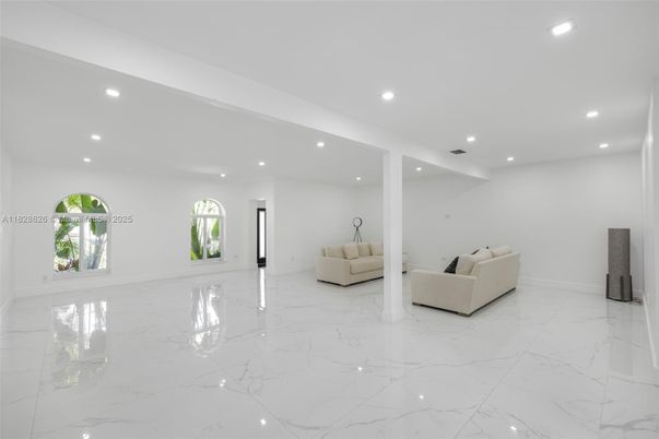 Interior, Marble, Recessed Lighting