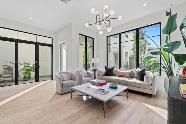 Interior, Living room, Pendant Lights, Recessed Lighting, Wood Texture Flooring