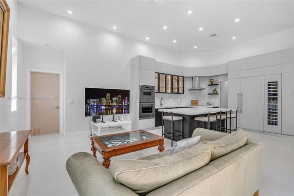 Interior, Kitchen, Living room, Recessed Lighting, Stainless Steel Appliances