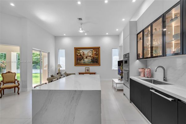 Interior, Kitchen, Recessed Lighting