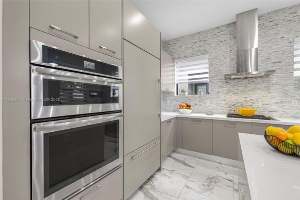 Interior, Kitchen, Marble, Stainless Steel Appliances