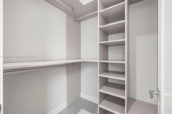 Interior, Walk-in Closets