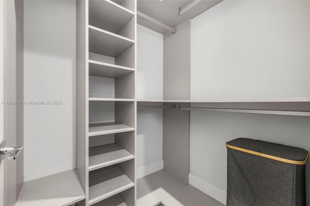 Interior, Walk-in Closets