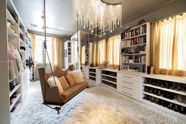 Chandelier, Interior