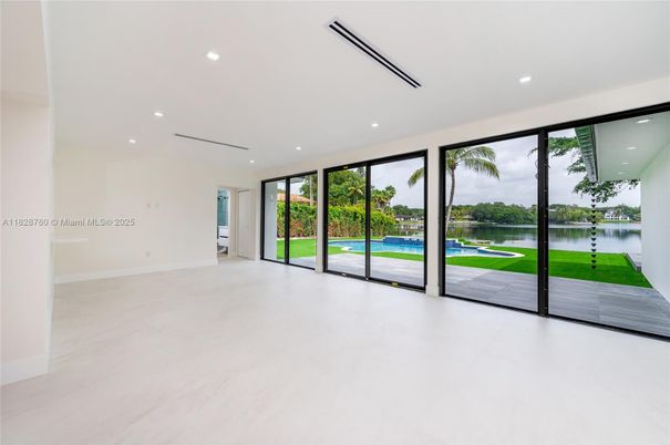 Empty room, Interior, Recessed Lighting, Water