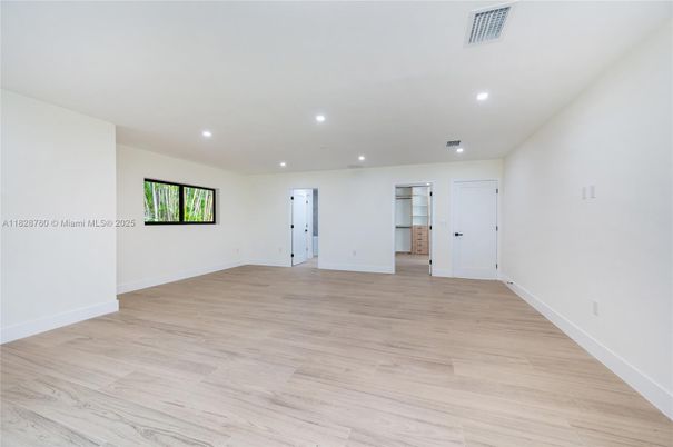 Empty room, Interior, Recessed Lighting, Wood Texture Flooring