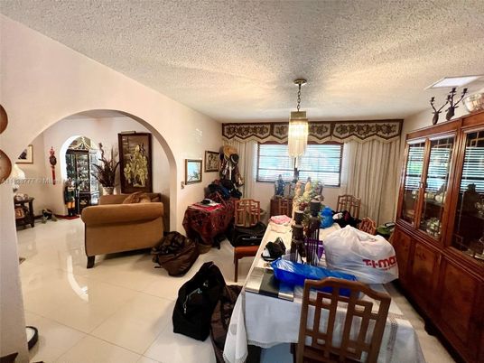 Dining room, Interior, Living room, Pendant Lights