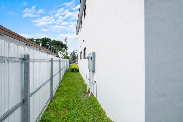 Backyard, Exterior