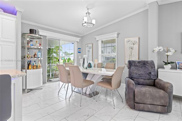 Dining room, Interior, Marble