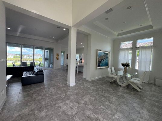Dining room, Interior, Living room, Recessed Lighting