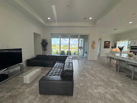 Dining room, Interior, Living room, Recessed Lighting