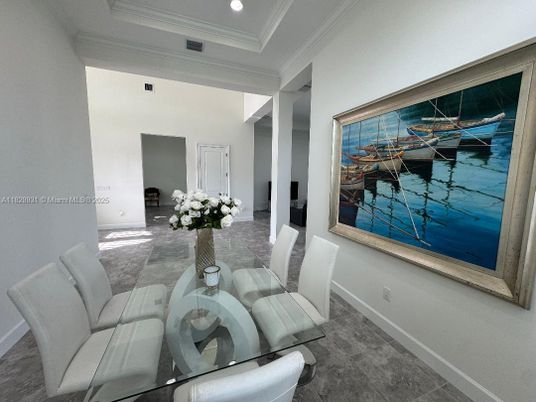 Dining room, Interior, Recessed Lighting